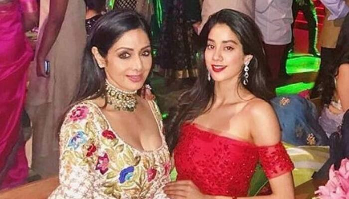 Janhvi Kapoor Pens Emotional Note for Late Mother Sridevi: &#039;I Still Look for you Everywhere Mumma&#039;