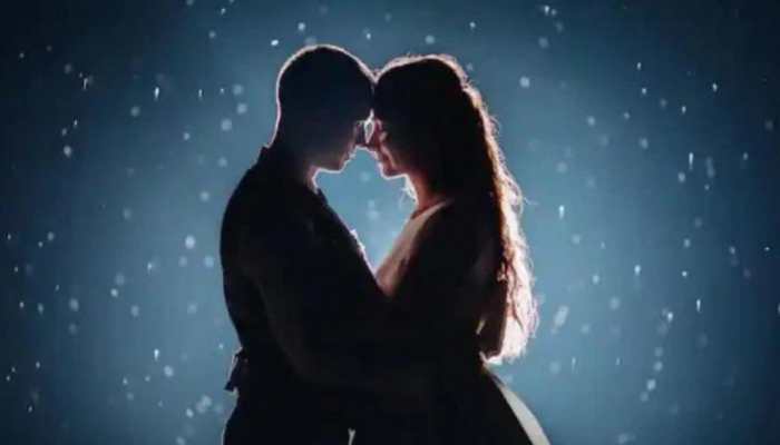 Kissing Device: Now Long Distance Couples Can Share Virtual Intimate Moments