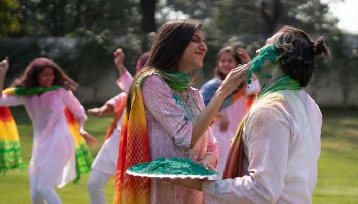 Holi 2023: Red For Aries, Sea Green For Pisces - Know Your Lucky Colours According To Zodiac Sign