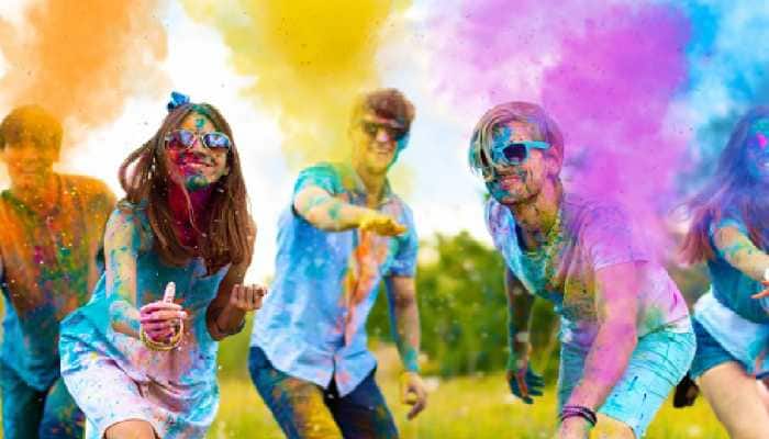 Holi ‘Pawri’ To Stand Up Comedy - What's Up In Delhi This Weekend