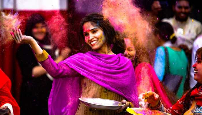 Holi 2023 Horoscope: Festive Season Will Bring Joy To THESE Zodiac Signs - What's In Store For You?