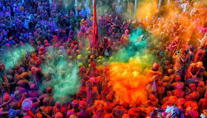 Atmanirbhar Bharat: Chinese Products Lose Market Share First Time In Holi With The Growth Of Indian Supply 