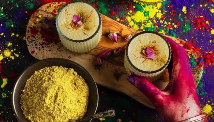 Happy Holi 2023 Thandai Recipe: This Healthy Homemade Recipe Is A Must-Try For Your Holi Celebrations