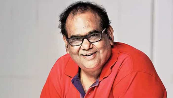 Sand Artist Sudarsan Pattnaik Pays Tribute To Satish Kaushik In Puri