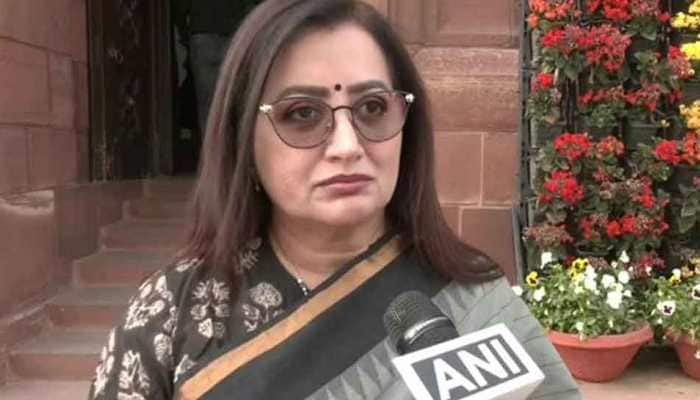 ‘Believe In PM Narendra Modi&#039;s Leadership’: Independent Mandya MP Sumalatha Ambareesh Extends &#039;Full Support&#039; To BJP Ahead Of Karnataka Polls