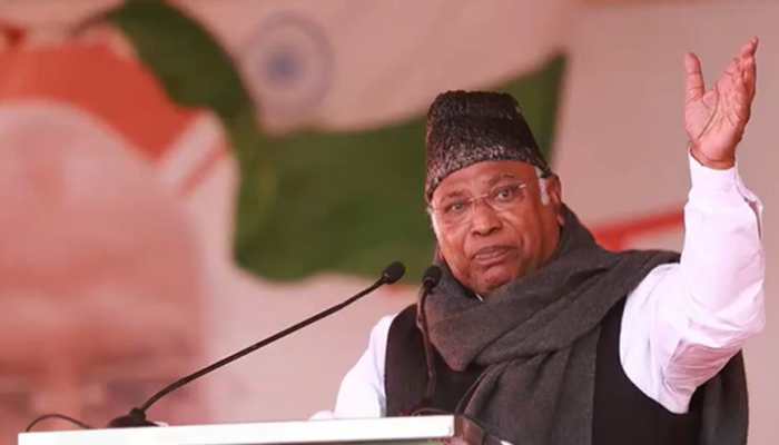 'Modi Govt Trying To Kill Democracy': Cong Slams ED Searches At Yadav Family