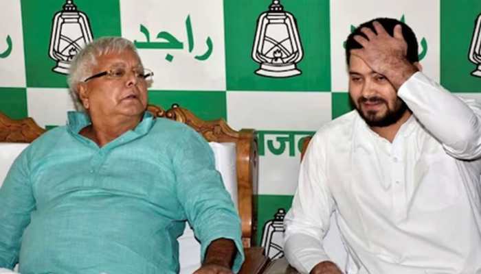 Land-For-Job Scam: Rs 53 Lakh Seized During Enforcement Directorate Raids at Lalu Yadav&#039;s Family, Associates