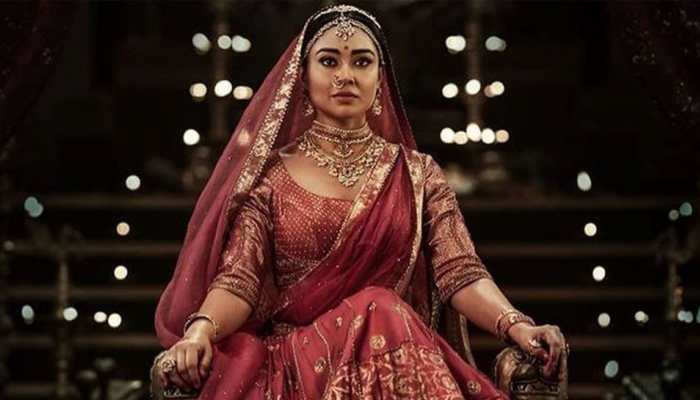 Underworld Ka Kabzaa: Shriya Saran Looks Mesmerising In This ‘Namaami Namaami’ BTS video - Watch