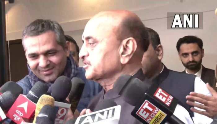 'Treat Customer As God': MoS Finance To Banks