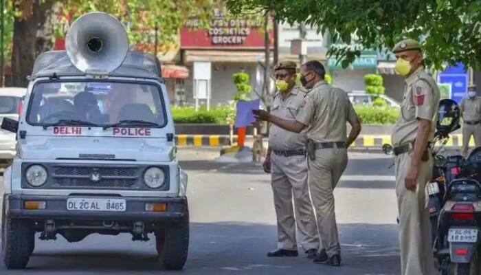 MEA Officer Gets Down His Car To Help Injured Person; Robbed Off Official Laptop, Passport Near Delhi AIIMS