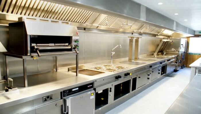 Check Out These Easy Tips To Maintain Hygiene In A Commercial Kitchen 