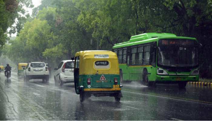 Delhi-NCR Wake Up To Rain, Thunderstorm; Check IMD's Weather Forecast For The Day Delhi-NCR Wake Up To Rain, Thunderstorm; Check IMD's Weather Forecast For The Day