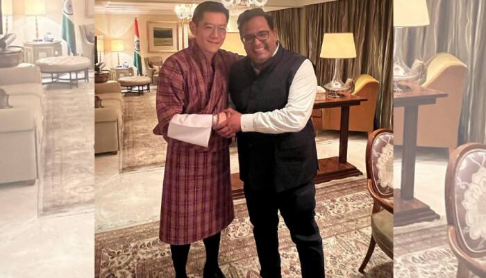 Vijay Shekhar Sharma Posts A Picture With King Of Bhutan, Users Quip &#039;Meet The King of India&#039;s Mobile Payment&#039;