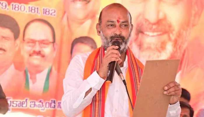 Hindi SSC Paper Leak Case: Days After Midnight Arrest Drama, Telangana BJP Chief Bandi Sanjay Likely To Be Released Today 