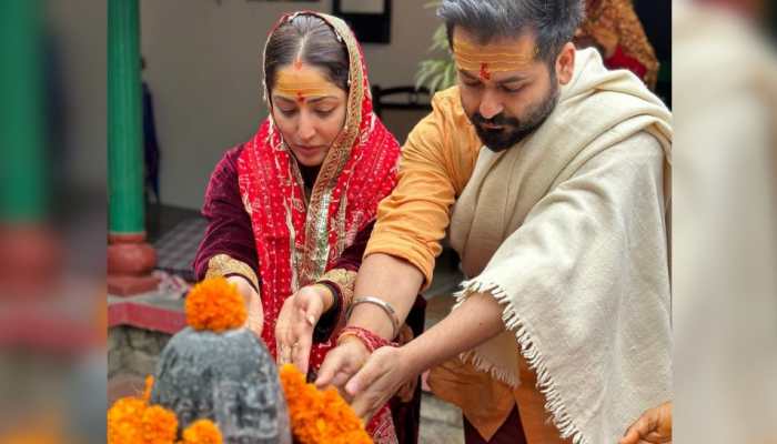 Yami Gautam And Hubby Aditya Dhar Perform Lord Shiva And Goddess Durga Puja - See Pics