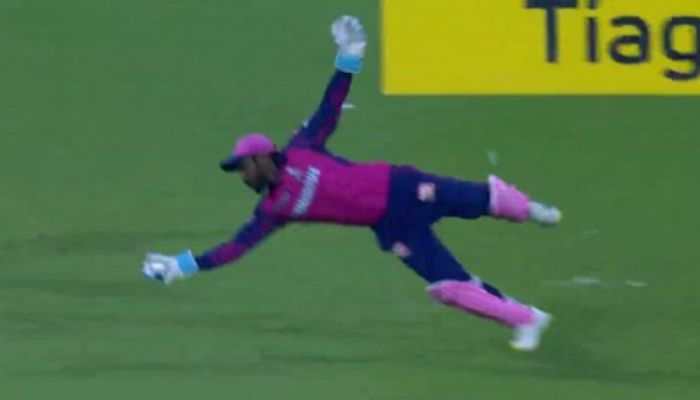 Watch: Sanju Samson Takes Stunning Catch In RR vs DC Game, Video Goes Viral