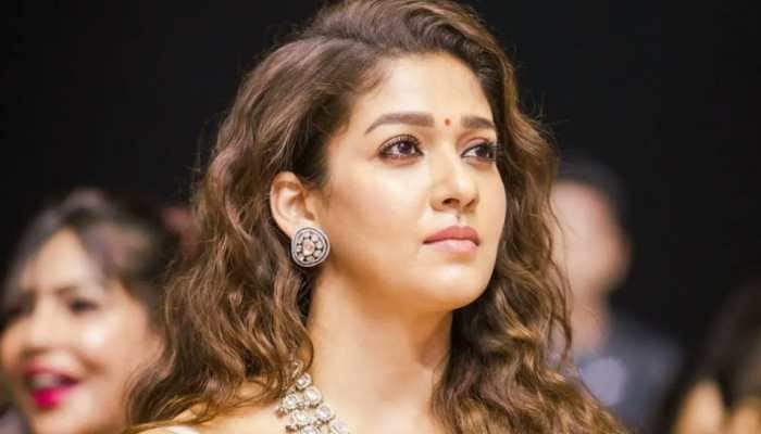 Nayanthara Loses Her Cool, Threatens To Break Fan&#039;s Phone During Temple Visit - Watch