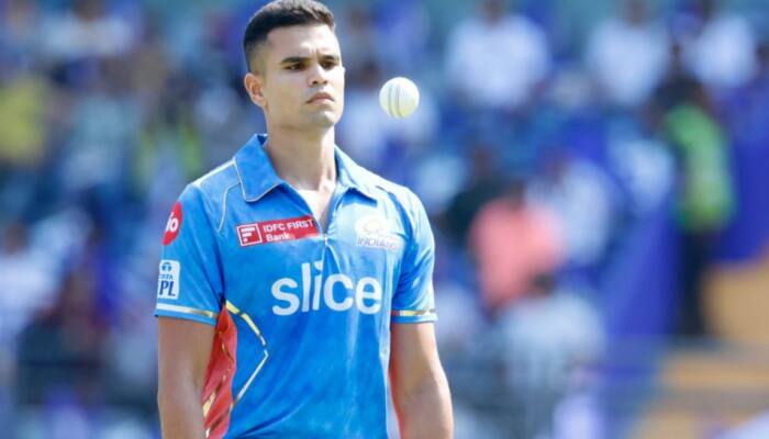 IPL 2023: Arjun Tendulkar Makes IPL Debut For Mumbai Indians Like Father Sachin Tendulkar, WATCH Him Bowl First Ball HERE