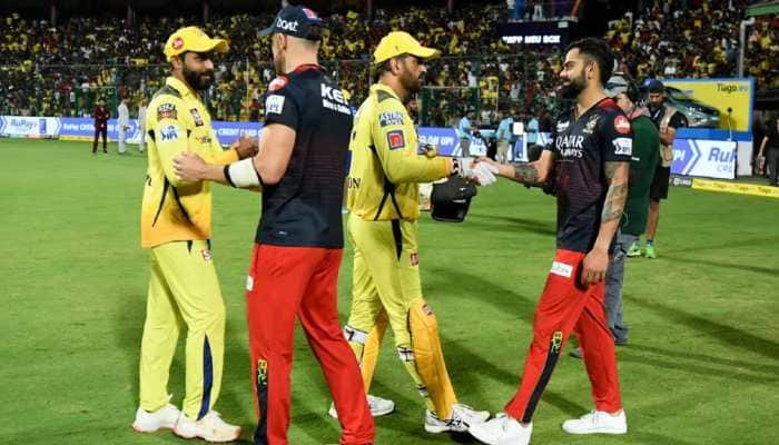 WATCH: MS Dhoni And Virat Kohli Reunite In Bengaluru After Chennai Super Kings Beat Royal Challengers Bangalore, Fans Erupt On Social Media