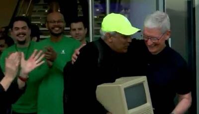 Man With 1984 Mac Surprises Apple CEO On Opening Day Of Mumbai Store - Watch