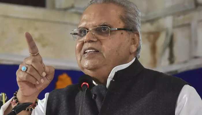 Delhi: Satya Pal Malik&#039;s Surprise Turn-Up At Police Station Sparks Arrest Rumours