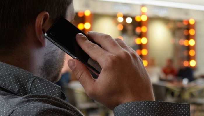 Talking Over Mobile For Over 30 Minutes Linked With Hypertension: Study Talking Over Mobile For Over 30 Minutes Linked With Hypertension: Study