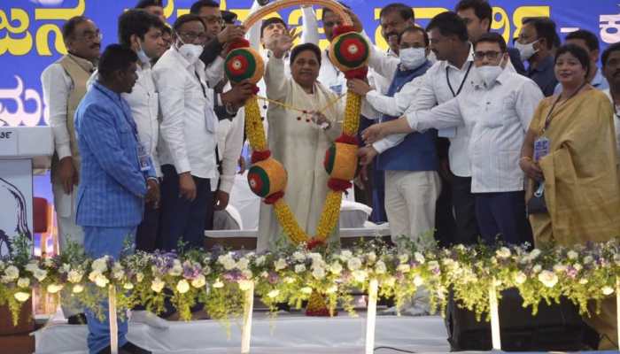 Mayawati Declares Ex-IPS Officer RS Praveen Kumar As CM Face In Telangana