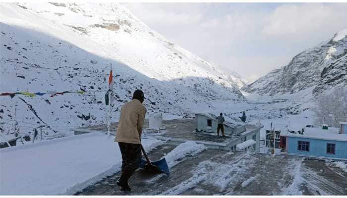 Heavy Rains, Snow Lash Jammu And Kashmir; Schools Closed