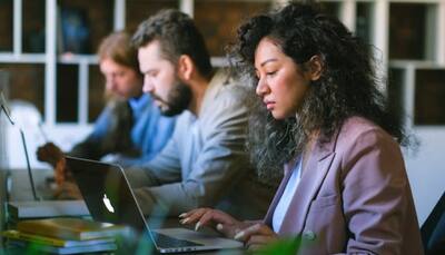 Want To Stay Healthy But Have A Desk Job? 5 Quick And Easy Ways To Keep Fit