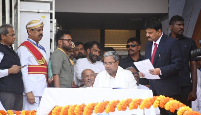 Karnataka CM Siddaramaiah Approves Congress’ 5 Poll 'Guarantees' At 1st Cabinet Meet