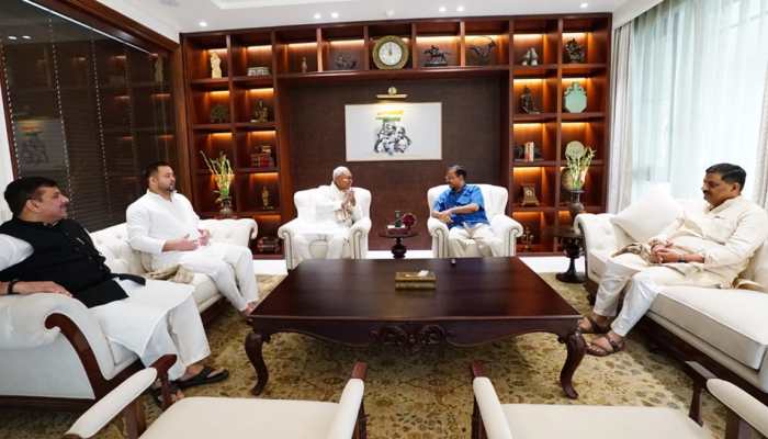 Amid AAP Vs Centre Tussle, Nitish Kumar Meets Kejriwal With '2024  Semi-Final' Plan | India News | Zee News