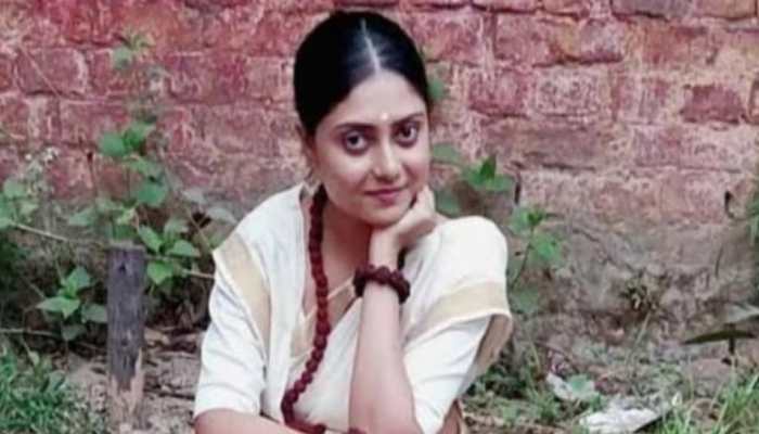 Bengali Actress Suchandra Dasgupta Dies In Road Accident | Regional News | Zee News