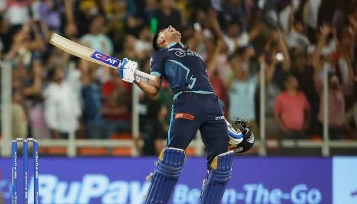 Shubman Gill's Epic Innings Earns Praise From Harbhajan Singh: A Century Masterpiece