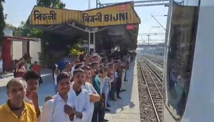 People Crowd Railway Stations To Catch Glimpse Of Northeast&#039;s First Vande Bharat Express: Watch Video