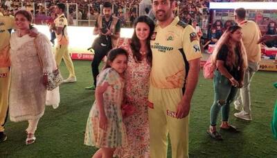 MS Dhoni’s ‘Fam-Jam’ Picture With Wife Sakshi Dhoni, Daughter Ziva Dhoni After IPL 2023 Final Goes Viral
