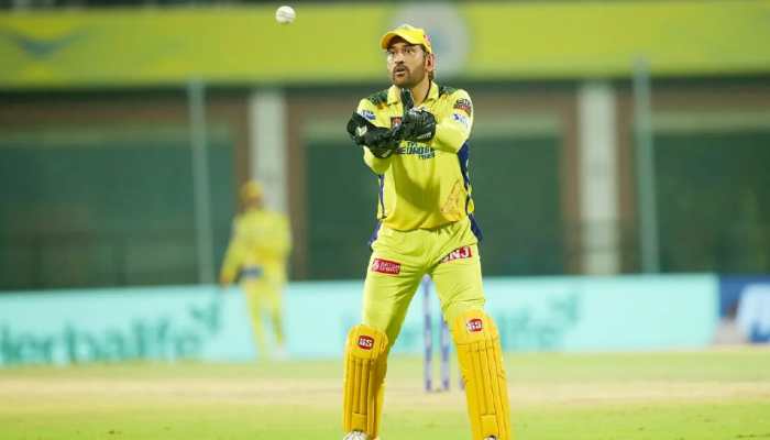 Chennai Super Kings skipper MS Dhoni became the oldest cricketer to win the Indian Premier League title at 41 years and 327 days. (Photo: BCCI/IPL)