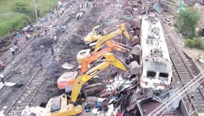 Odisha Train Accident: Railway Minister Ashwini Vaishnaw Inspects Restoration Work At Balasore