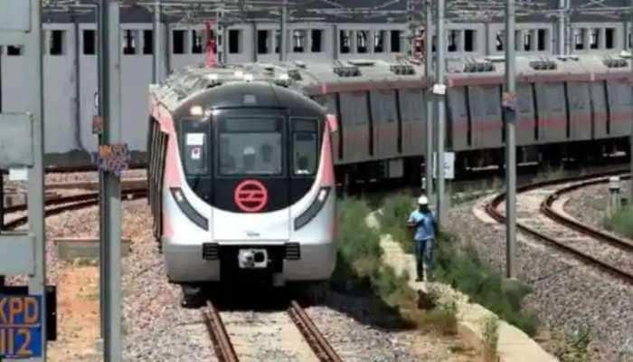 Delhi Metro: QR-Based Ticket Hit Among Passengers, Dip In Tokens&#039; Sale