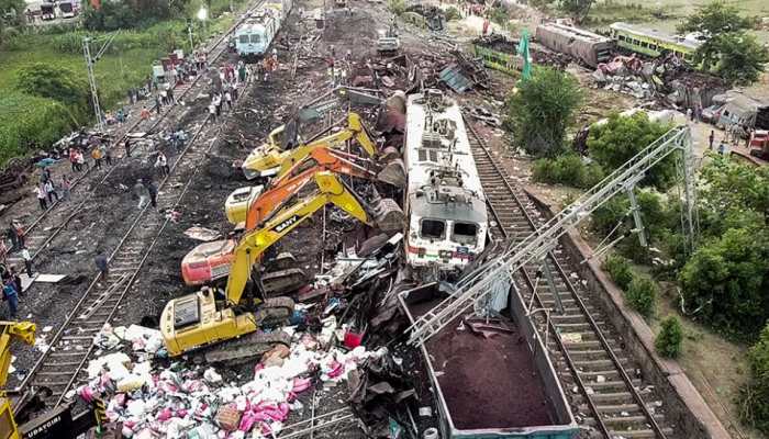 Odisha Train Accident: Kharge Writes To PM Modi, Asks &#039;Why Were Grave Red Flags Ignored&#039;