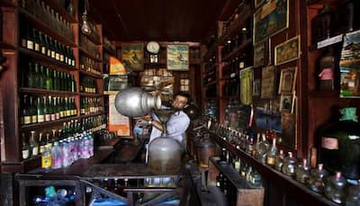 Meet Abdul Aziz Kozgar Of Srinagar, One Of The Last Threads To Kashmir's 400-Years-Old Tradition Of Making Rosewater