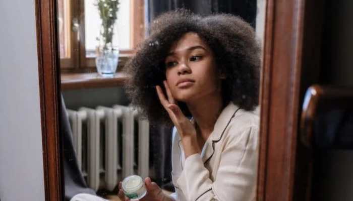 7 Tips To Take Care Of Sensitive Skin During Summers