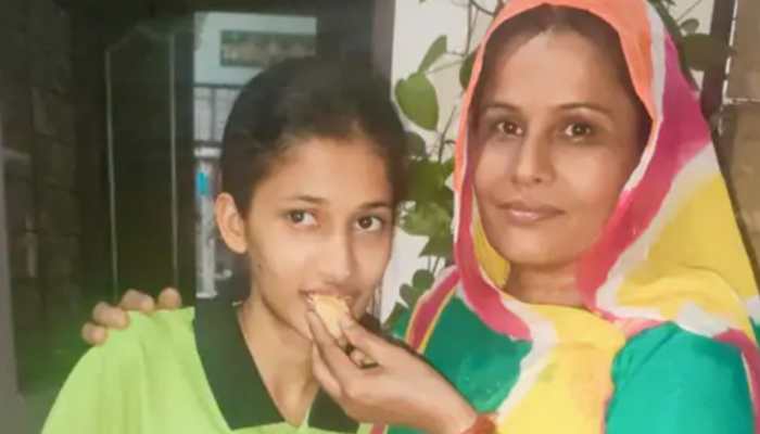 Prerna Singh: Girl Whose Father Died, Slept Hungry, Survived On Single Roti-Chutney Meal But Cleared NEET
