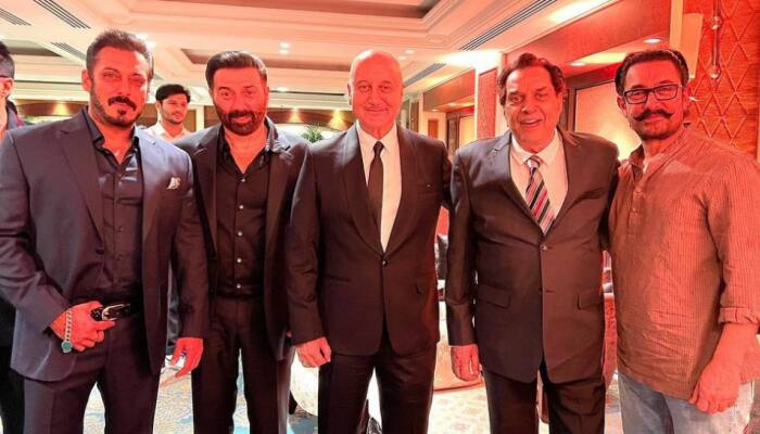 Karan Deol-Drisha Acharya&#039;s Wedding: Anupam Kher Pose With Salman Khan And Aamir Khan, Calls It &quot;Class of 90s&quot;