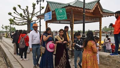 Kashmir Witnesses Record Tourist Footfall As Domestic, Foreign Tourists Flock Valley