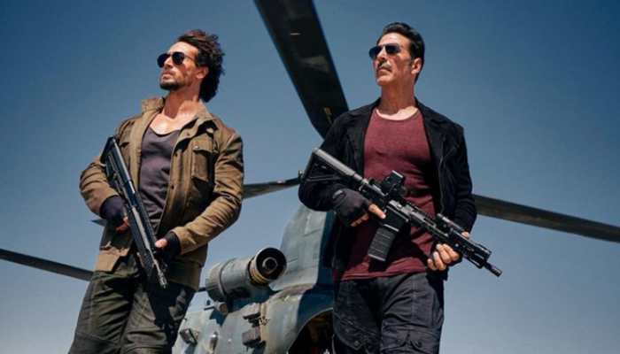 Eid Mubarak: Team Of Akshay Kumar-Tiger Shroff's Bade Miyan Chote Miyan Greets People, Drops New Still