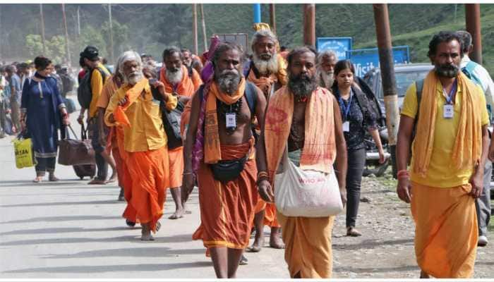 Amarnath Yatra 2023: 1st Batch Of Pilgrims Begins Journey From Baltal Base Camp