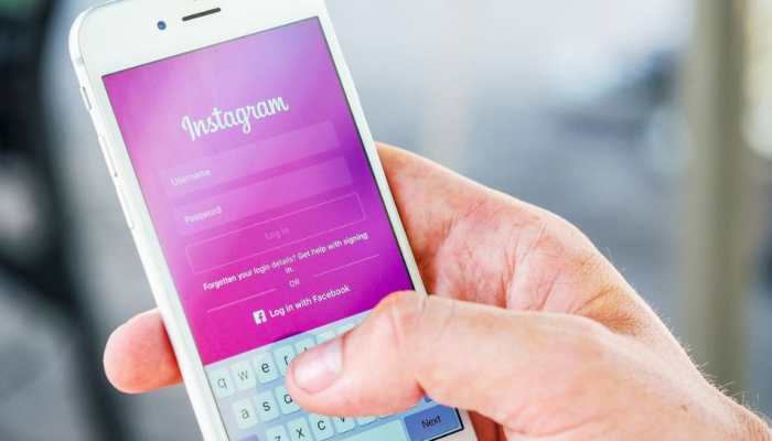 Do You Want To Get Rid Of Anxiety And Depression? Stop Scrolling Instagram, Twitter And ...