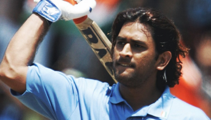 MS Dhoni, The Rs 1,000 Crore Net-worth Legend Wanted to Earn Just Rs 30 Lakh, Said THIS To Ex-Player's Wife MS Dhoni, The Rs 1,000 Crore Net-worth Legend Wanted to Earn Just Rs 30 Lakh, Said THIS To Ex-Player's Wife
