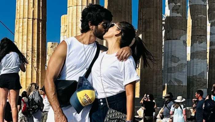 Shahid Kapoor, Mira Rajput Lock 8 Years Of Wedding Bliss With An Adorable Kiss