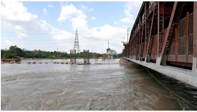 Delhi Traffic Alert! Old Yamuna Bridge Closed As Water Level Crosses Danger Mark